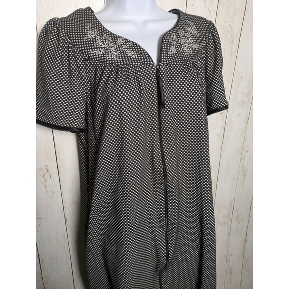 Vintage Black White Dotted Zip Front House Dress Floral Embroidered Lounge Comfy - Picture 1 of 8